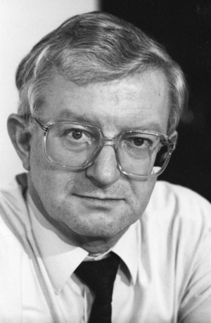 Rudolf Seiters at CDU state party conference in Lower Saxony, 1989 (photo)