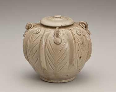 Covered Jar with Fish design, 908-960 (stoneware (yue type ware))