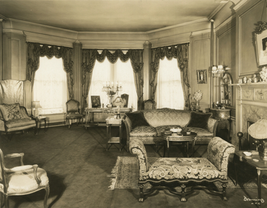 Former home of Fanny Brice, 76th Street - corner of living room, New York, USA, c.1920-38 (gelatin silver photo)