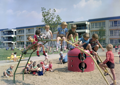 01.07.1976, Berlin, German Democratic Republic (GDR) - Kindergarten children ..., 1976 (photo)