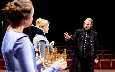 Scene from 'Henry V' by William Shakespeare, 2007 (photo)