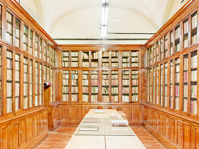 Biblioteca Estense Universitaria, Manuscript room, Modena, Italy, 2010 (photo)