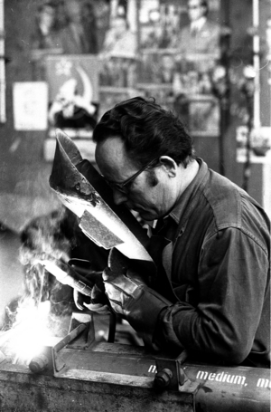 Factory C. U. F. in Lisbon, 1975 (photo)