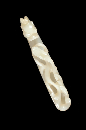 Belt hook (nephrite)