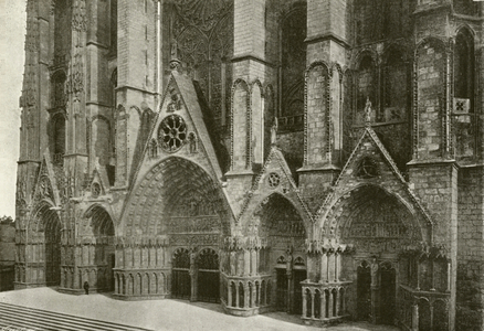 Bourges, Cathedrale, Porte Centrale (b/w photo)