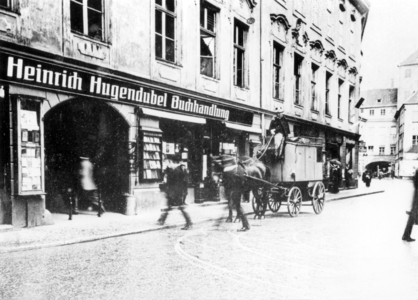 The Hugendubel bookstore on Salvatorplatz in Munich (b/w photo)