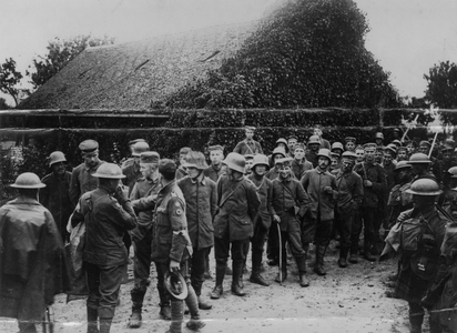 Prisoners of War Under Guard, 1916 (b/w photo)