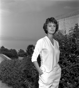 Sophia Loren in Saint Tropez, 1958 (b/w photo)