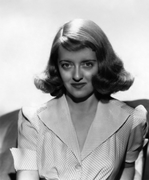 Bette Davis, c. 1942 (photo)