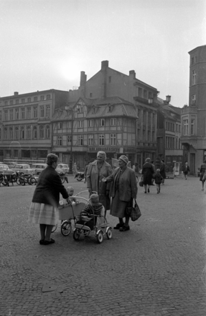 View of the market of Schwerin, 1963 (b/w photo)