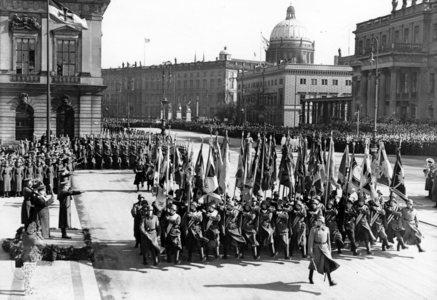 II. WK, Heroes Memorial Day, 1940 (photo)