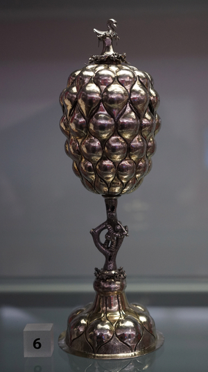 A silver cup shaped like a pineapple, 17th century (silver)