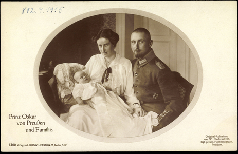 Ak Prince Oskar of Prussia with family, Liersch 7500 (b/w photo)