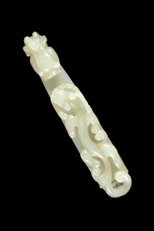 Belt hook (nephrite)