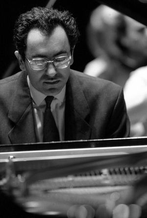 Abdel Rahman El Bacha in 1991 (b/w photo)