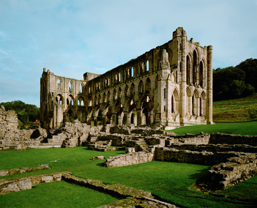 Ruins of the Cistercian Abbey of Rievaulx in Yorkshire, United Kingdom (photo)