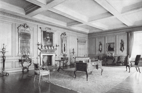 York: Treasurer's House, Drawing Room (b/w photo)