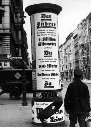 Election campaigning in Berlin for the referendum on the Head of State of the German Reich, 1934 (b/w photo)