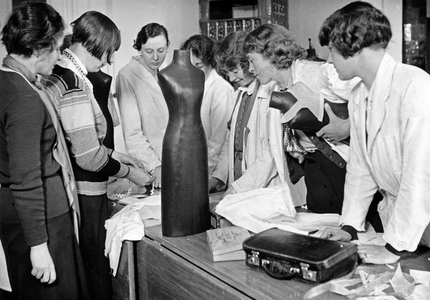German Master School for Fashion in Munich, 1931 (b/w photo)