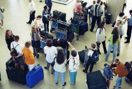 Passenger service at airports , 1996 (photo)