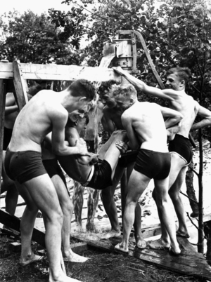 Flieger-HJ members shower in Perleberg, 1939 (b/w photo)