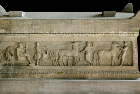 The satrap leaves for a hunting trip, four horses