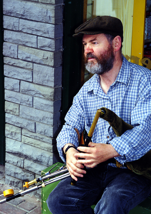 UILLEANN PIPES (Ireland) Street