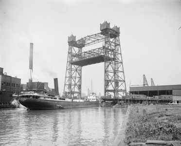 A Lift for Chicago 1912 (photo)