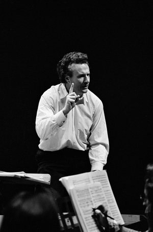 Colin Davis at the Champs Elysees Theater 1975 (photo)
