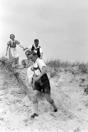 Summer holidays on the North Sea Island Borkum, Germany 1930s (b/w photo)