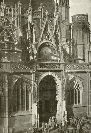 Caen, Saint-Pierre (b/w photo)