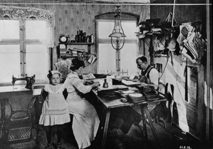 Imperial period - housing misery 1912 (photo)