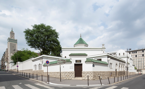 The Mosque and the Muslim Institut, 1922-1926, Paris