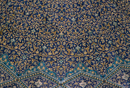 West iwan, decorative tilework (photo)