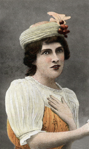 Eve Lavalliere