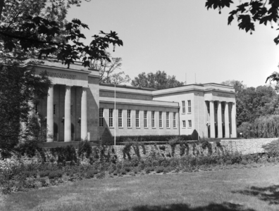 At spa resort Bad Nauheim, Germany 1930s (b/w photo)