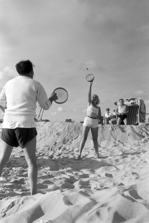 Vacations on Westerland, Germany 1930s (b/w photo)