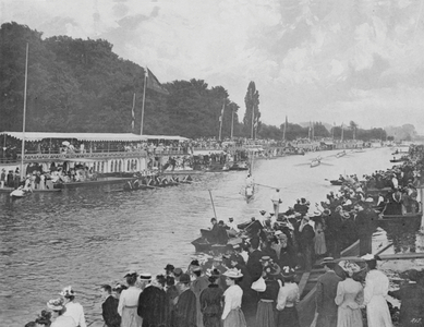 The last Procession of the Boats (b/w photo)