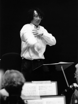 Munich Philharmonic Orchestra 1995 Shao Chia Lü, conductor, 1995 (photo)