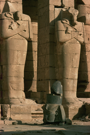 Ramses II, Ramesseum, Luxor-Thebes, Egypt (photo)