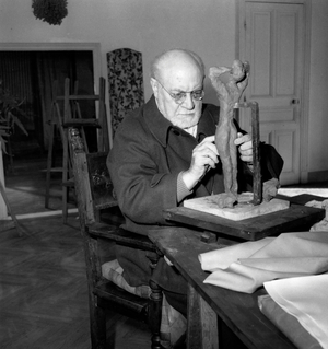 French Painter Henri Matisse here in Nice (French Riviera) on April 17, 1951 (photo)