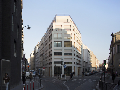 Residential building, by Armand Nouvet, 2018, Rue Pajol, Paris 18, France (photo)