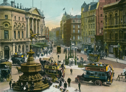 London: Piccadilly Circus (coloured photo)