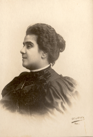 Matilde Serao (b/w photo)