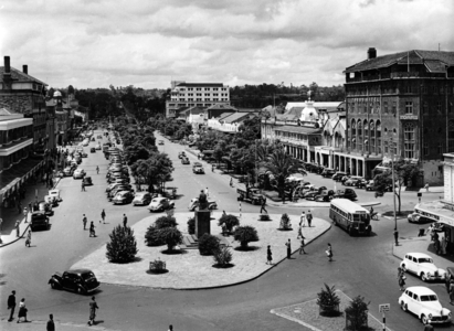 Nairobi (Kenya) 40's : main street (Delamere avenue)