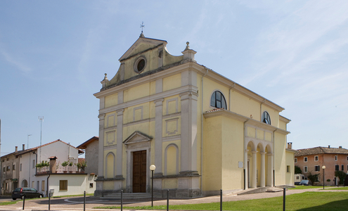 Parish church, Domanins, Friuli, Italy (photo)