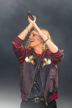 French singer Louane performing at Kulturarena Festival on the Theatervorplatz, Jena, Germany, 2016 (photo)