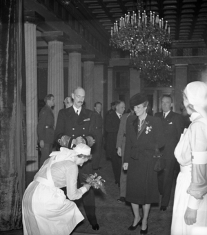 Oslo 19451104 Red Cross meeting in the auditorium. 80th anniversary. King Haakon …, 1945 (photo)