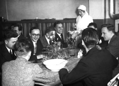 Feeding of engineers, 1932