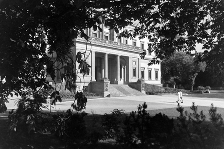 The Wilhelm Palais in Stuttgart, Germany 1930s (b/w photo)
